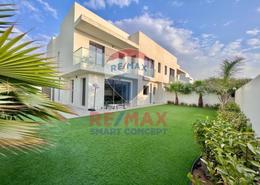 Townhouse - 4 bedrooms - 5 bathrooms for sale in Redwoods - Yas Acres - Yas Island - Abu Dhabi