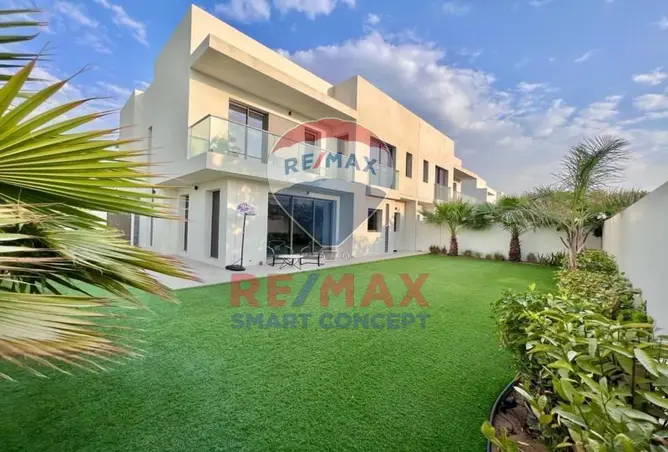 Townhouse - 4 Bedrooms - 5 Bathrooms for sale in Redwoods - Yas Acres - Yas Island - Abu Dhabi