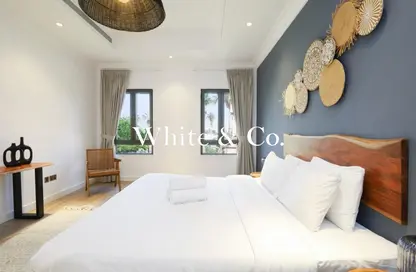 Villa - 4 Bedrooms - 4 Bathrooms for rent in Canal Cove Frond M - Canal Cove Villas - Palm Jumeirah - Dubai
