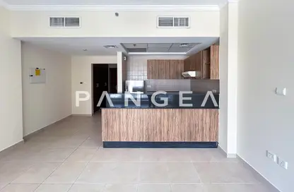 Apartment - Studio - 1 Bathroom for sale in Burj Al Nujoom - Downtown Dubai - Dubai