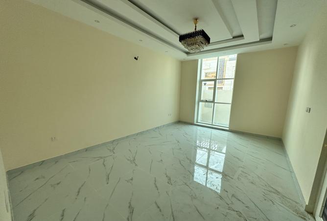 13034553 - Property Image 2