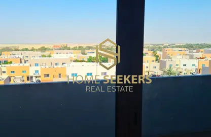 Apartment - 3 Bedrooms - 4 Bathrooms for rent in Tower 1 - Al Reef Downtown - Al Reef - Abu Dhabi