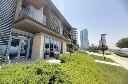 Apartment - 4 Bedrooms - 5 Bathrooms for sale in Apartment Building 5 - Bluewaters Residences - Bluewaters - Dubai