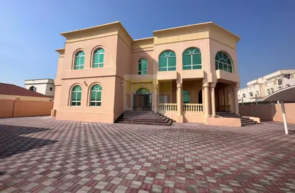 Villa - 6 Bedrooms - 7 Bathrooms for sale in Khalifa City - Abu Dhabi