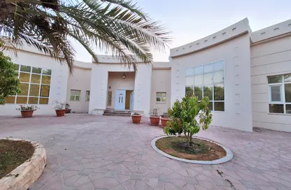 Villa - 5 Bedrooms - 7 Bathrooms for rent in Mohamed Bin Zayed Centre - Mohamed Bin Zayed City - Abu Dhabi