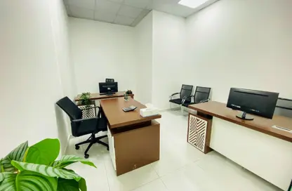 Office Space - Studio - 1 Bathroom for rent in Red Avenue - Al Garhoud - Dubai