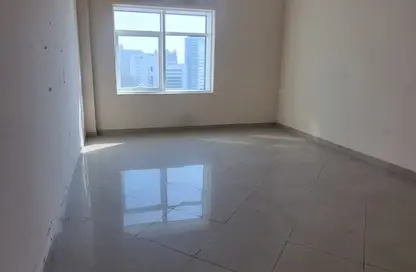 Apartment - 3 Bedrooms - 2 Bathrooms for rent in Al Majaz 1 - Al Majaz - Sharjah