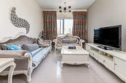 Apartment - 2 Bedrooms - 3 Bathrooms for sale in Lake Point Tower - Lake Almas West - Jumeirah Lake Towers - Dubai