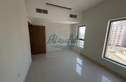 شقة - 2 غرف نوم - 2 حمامات للايجار في برج النعيمية 1 - أبراج النعيمية - النعيمية - عجمان