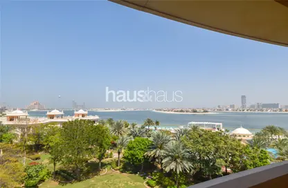 Apartment - 3 Bedrooms - 5 Bathrooms for rent in Kempinski Palm Residence - The Crescent - Palm Jumeirah - Dubai