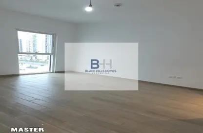 Apartment - 2 Bedrooms - 3 Bathrooms for sale in Waters Edge - Yas Island - Abu Dhabi