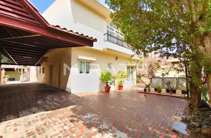 Villa - 5 Bedrooms - 6 Bathrooms for rent in Umm Suqeim 2 Villas - Umm Suqeim 2 - Umm Suqeim - Dubai