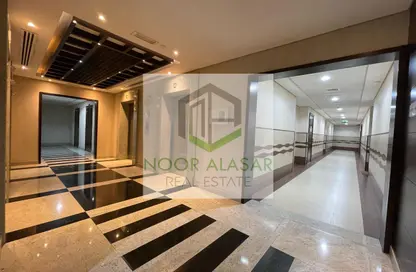 شقة - 3 غرف نوم - 3 حمامات للايجار في برج لطيفة - شارع الشيخ زايد - دبي