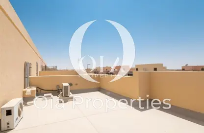 Townhouse - 2 Bedrooms - 3 Bathrooms for sale in Zone 8 - Hydra Village - Abu Dhabi