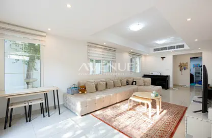 فيلا - 2 غرف نوم - 3 حمامات للبيع في الينابيع 5 - الينابيع - دبي فيلا - 2 غرف نوم - 3 حمامات للبيع في الينابيع 5 - الينابيع - دبي