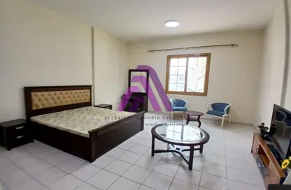Apartment - Studio - 1 Bathroom for rent in T03 - Spain Cluster - International City - Dubai