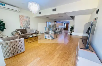 Villa - 4 Bedrooms - 5 Bathrooms for rent in Sydney Villas - District 18 - Jumeirah Village Circle - Dubai