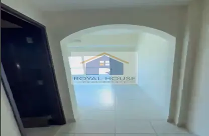 Apartment - 1 Bedroom - 2 Bathrooms for sale in Al Khan - Sharjah