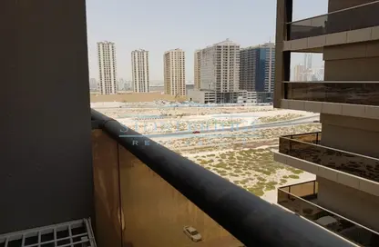 شقة - 1 حمام للايجار في مساكن النخبة رقم 6 - مساكن النخبة الرياضية - مدينة دبي الرياضية - دبي