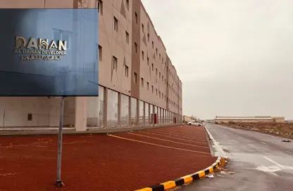 مصنع - استوديو - 7 حمامات للايجار في أم الثعوب - أم القيوين