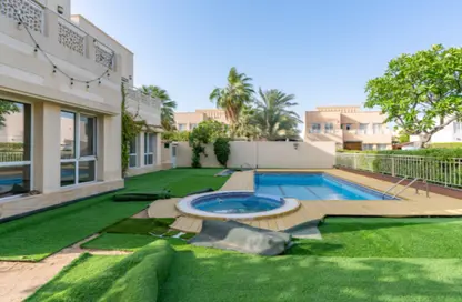 Villa - 4 Bedrooms - 4 Bathrooms for rent in Meadows 5 - Meadows - Dubai
