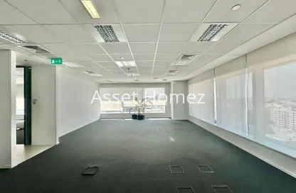 مكتب - استوديو - 3 حمامات للايجار في برج كونراد التجاري - شارع الشيخ زايد - دبي