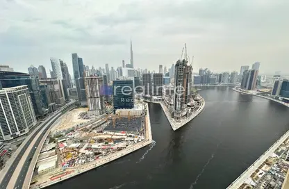 شقة - 2 غرف نوم - 3 حمامات للايجار في برج تشرشل السكني - أبراج تشرشل - الخليج التجاري - دبي