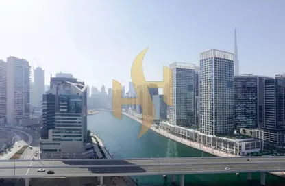 شقة - 2 غرف نوم - 3 حمامات للايجار في خليج القناة - الخليج التجاري - دبي