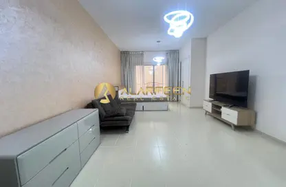 شقة - 1 حمام للبيع في جاردينيا 2 - حدائق الإمارات 1 - قرية الجميرا سركل - دبي شقة - 1 حمام للبيع في جاردينيا 2 - حدائق الإمارات 1 - قرية الجميرا سركل - دبي