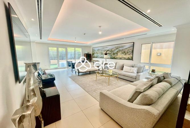 15230307 - Property Image 3