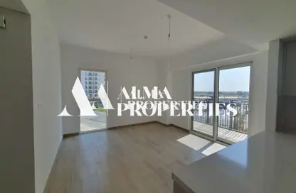 Apartment - 3 Bedrooms - 4 Bathrooms for rent in Waters Edge - Yas Island - Abu Dhabi