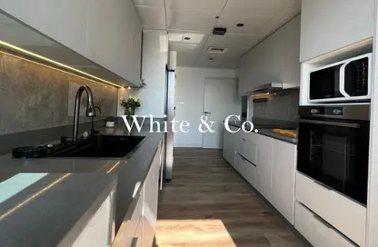 Apartment - 1 Bedroom - 2 Bathrooms for rent in Lake Point Tower - JLT Cluster N - Jumeirah Lake Towers - Dubai