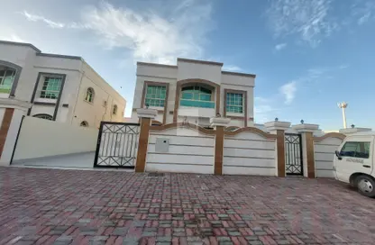 5-bedroom master commercial villa in Al Rawda3