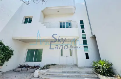 Villa - 4 Bedrooms - 5 Bathrooms for rent in Jumeirah 3 Villas - Jumeirah 3 - Jumeirah - Dubai