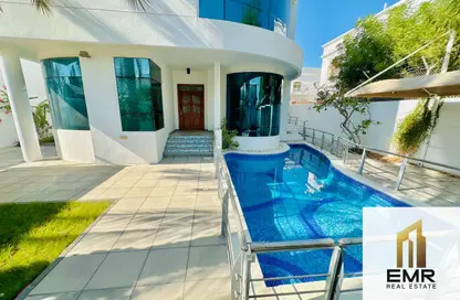 Villa - 5 Bedrooms - 3 Bathrooms for rent in Al Manara - Dubai