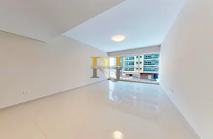 Apartment - 1 Bedroom - 2 Bathrooms for rent in Golden Sands 14 - Mankhool - Bur Dubai - Dubai