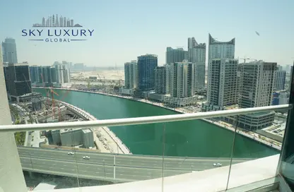 Apartment - 2 Bedrooms - 3 Bathrooms for rent in Damac Maison Prive - Business Bay - Dubai