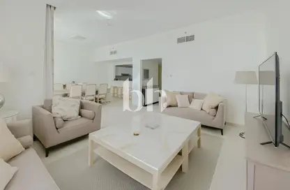 شقة - 2 غرف نوم - 3 حمامات للايجار في برج البطين - جميرا بيتش ريزيدنس - دبي