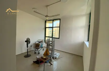 Apartment - 2 Bedrooms - 2 Bathrooms for rent in Al Rashidiya Towers - Al Rashidiya - Ajman Downtown - Ajman