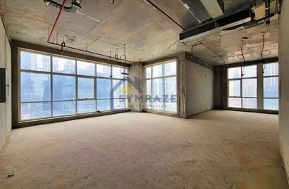 Office Space - Studio - 1 Bathroom for rent in Grosvenor Office Tower - Business Bay - Dubai