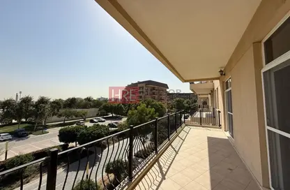 Apartment - 2 Bedrooms - 3 Bathrooms for rent in Easton Court - Motor City - Dubai