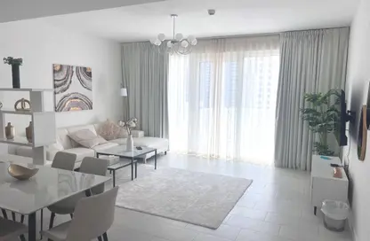 Apartment - 1 Bedroom - 1 Bathroom for rent in La Vie - Jumeirah Beach Residence - Dubai