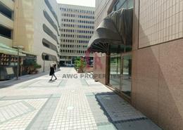 Shop - 2 bathrooms for rent in Baniyas Square - Deira - Dubai
