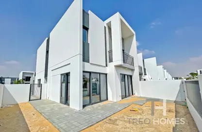 Outdoor House image for: Townhouse - 4 Bedrooms - 4 Bathrooms for sale in La Rosa 4 - Villanova - Dubai Land - Dubai, Image 1