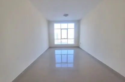 Apartment - 2 Bedrooms - 2 Bathrooms for rent in New Al Taawun Road - Al Taawun - Sharjah
