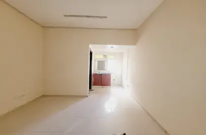 Apartment - Studio - 1 Bathroom for rent in Fire Station Road - Muwaileh - Sharjah