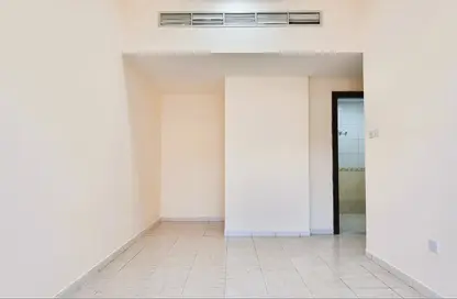 Apartment - 2 Bedrooms - 2 Bathrooms for rent in Al Souk Al Kabeer - Bur Dubai - Dubai