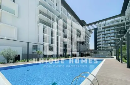 Pool image for: Apartment - 1 Bedroom - 1 Bathroom for sale in Oasis 1 - Oasis Residences - Masdar City - Abu Dhabi, Image 1