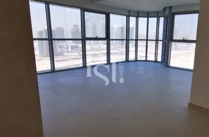 شقة - 2 غرف نوم - 2 حمامات للايجار في راديانت سكوير - مدينة الأضواء - جزيرة الريم - أبوظبي