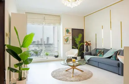 Living Room image for: Apartment - 1 Bedroom - 1 Bathroom for rent in Botanica Tower - Dubai Marina - Dubai, Image 1
